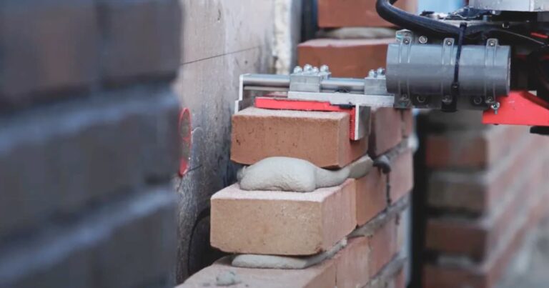 Dutch Startup Monumental Revolutionizes Construction with Brick-Laying Robots